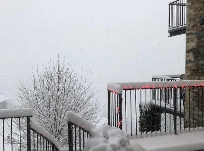 Tony Con Piscina E Vista Gravedona