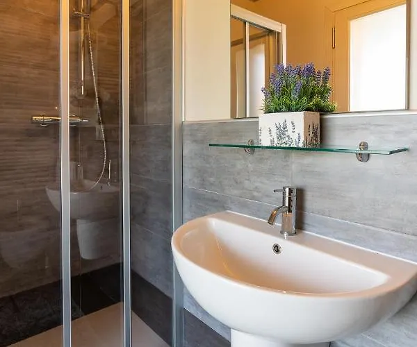 Apartmán Tony Con Piscina E Vista